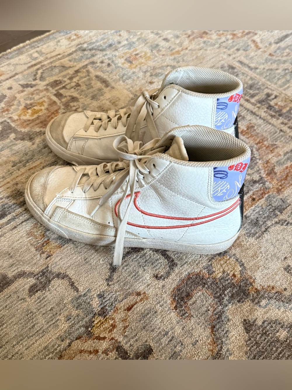 High-Top Women's Sneakers in Cream with Red Accent